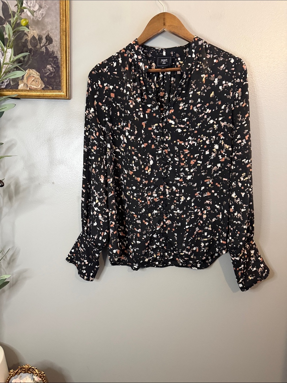Reset by Jane Abstract Print Button Front Blouse Black Size M - Picture 6 of 10